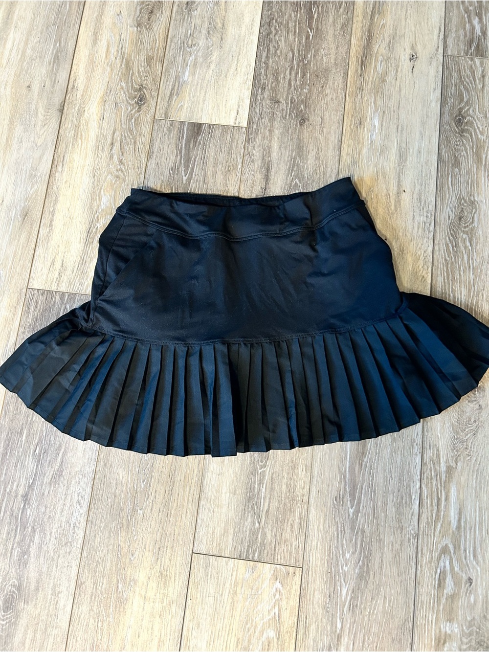 Topgolf Black Pleated Hem Women's Skirt size small
